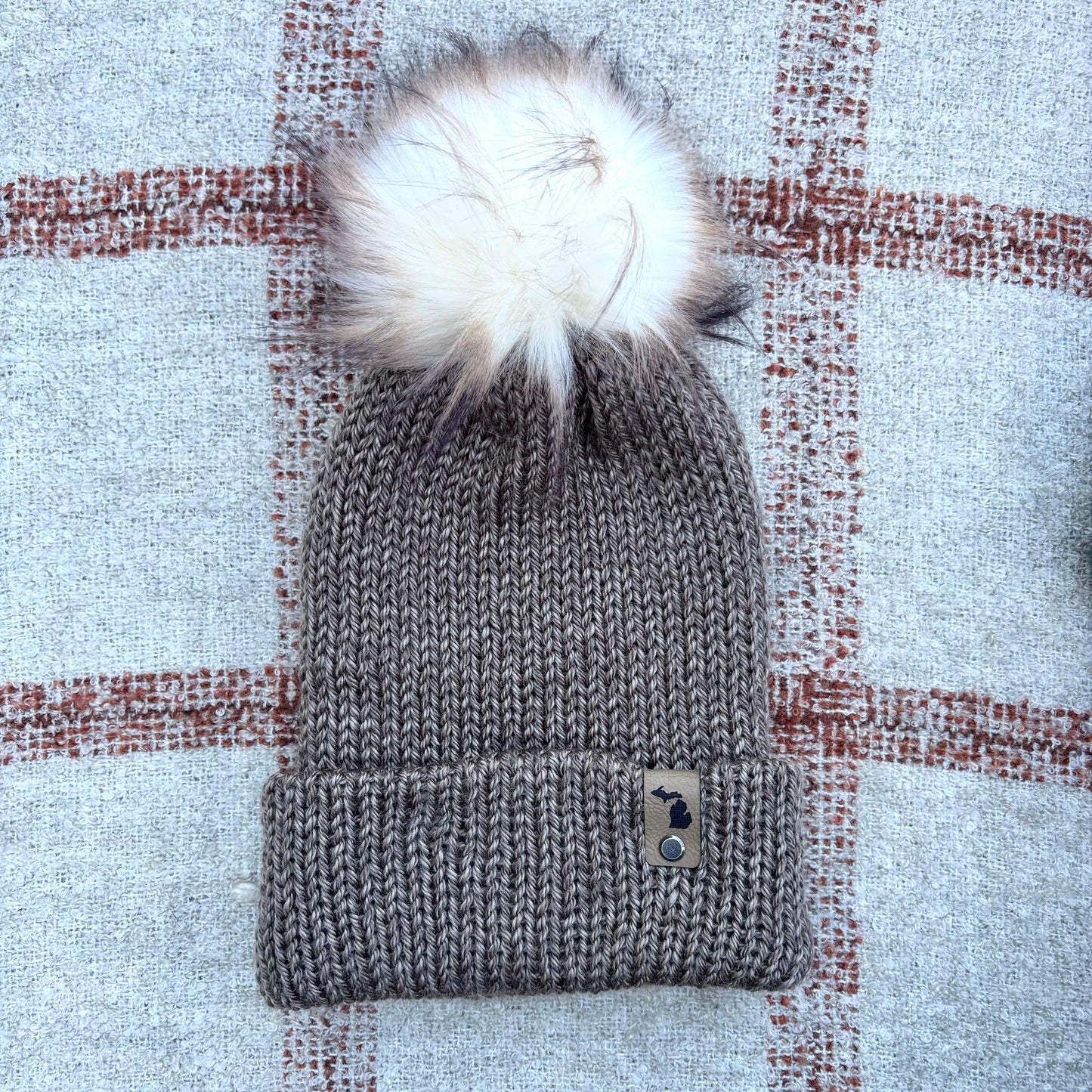 The Twisted Beanie - Taupe